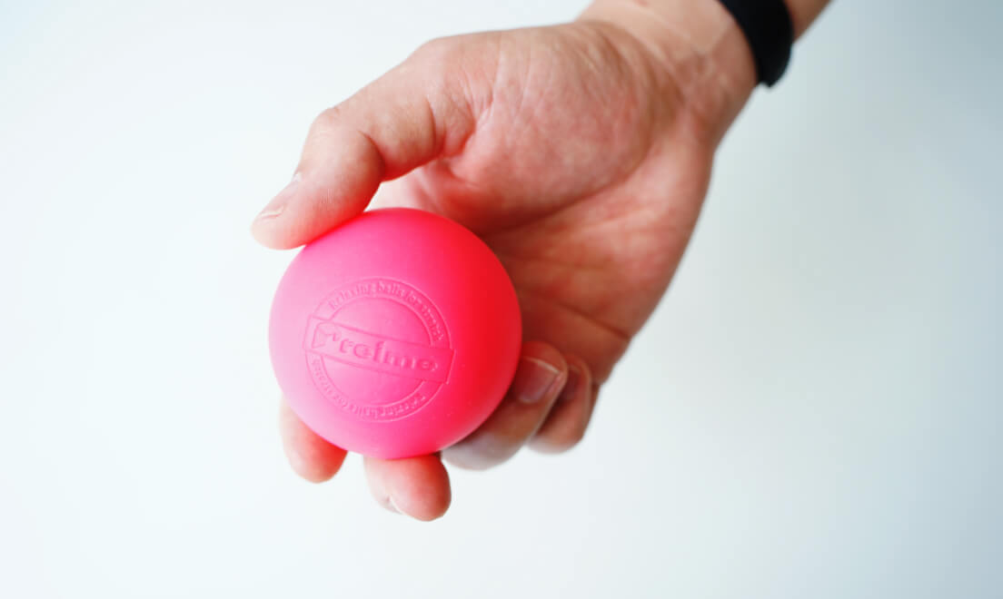 モニクル_リモートワーク必需品_Dr.relax ballのストレッチボール_ph2